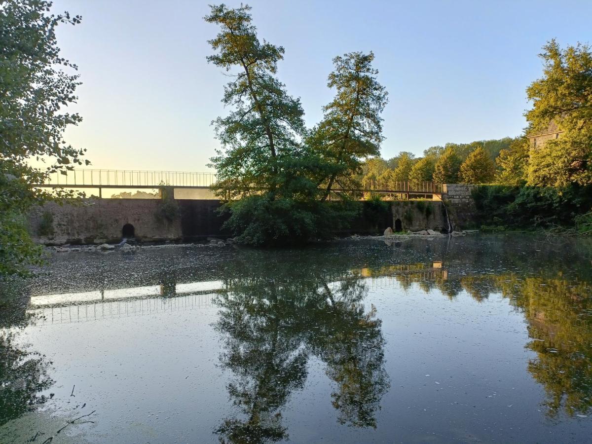 Vila Mettez Vous Au Vert Pres Du Chateau De Vaux Le Vicomte En Sous Sol Semi Enterre Maincy Exteriér fotografie